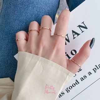 Pretty Moment แหวนรุ่น i love ring บาง 1.5 mm แหวนความหมาย สแตนเลส ไม่บิด ไม่เบี้ยว โดนน้ำหอม ลงทะเล อาบน้ำได้ แข็งแรง