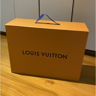 กล่อง Louis Vuitton แบบลิ้นชัก