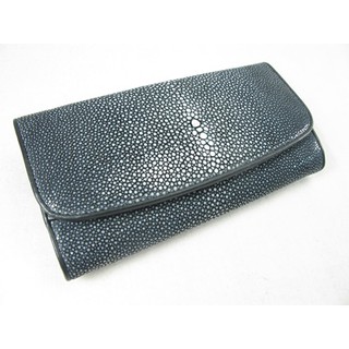 Clutch กระเป๋าสตางค์ผู้หญิง สามพับยาว หนังปลากระเบนขัดเรียบ กระเบน สีดำ Genuine Black Polish Stingray Leather Clutch