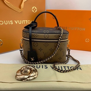 💗NEW💗 Louis Vuttion Vanity PM