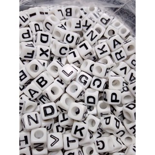 Alphabet &amp; number beads # 7 mm cube ลูกปัดตัวอักษร เลือกได้ ลูกปัดอักษร​ ABC​ ลูกปัด แยก ตัวอักษร ตัวเลข