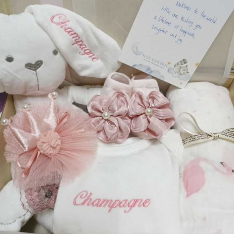 เซ็ต Baby Girl เสื้อบอดี้สูท ฟรีปักชื่อ เซ็ตเยี่ยมคลอด ของขวัญเด็กแรกเกิด ราคา ถูกที่สุด ดีลบีเคเค แกลเลอรีภาพที่ 2