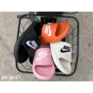 รองเท้าแตะ Nike 💗💗💗💗