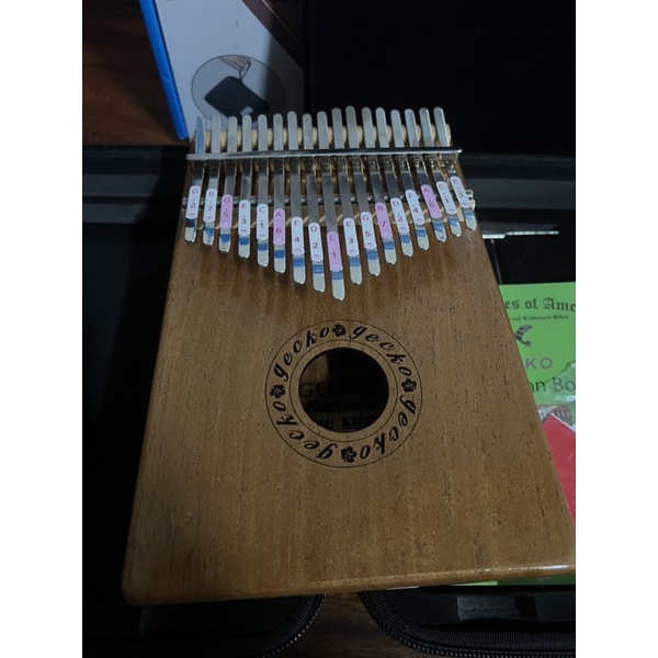 คาลิมบา Gecko K17M พร้อม Hardcase Tune C Kalimba