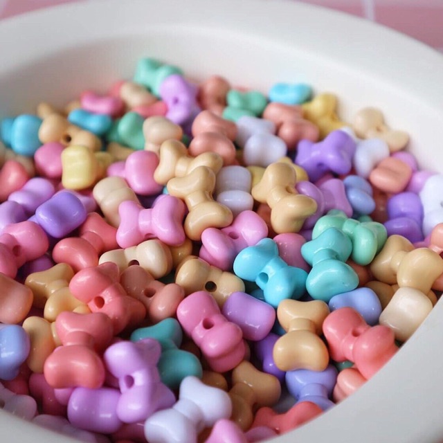 ลูกปัดพาสเทล รูปโบว์ 15มิล (18ชิ้น) “Made in Japan”