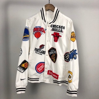 ♙❏Supreme X Nike X Bomber Nba Jacket พิมพ์โลโก้เบสบอลเสื้อแจ็คเก็ตคอปก