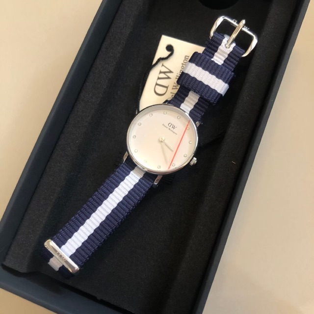 (ส่งฟรี)NEW แท้💯% DW สายผ้า  นาฬิกาข้อมือ DANIEL WELLINGTON รุ่น CLASSIC OXFORD