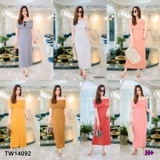 Maxi Dress #สาวอวบ เดรสยาว ปาดไหล่ ผ่าหลัง ทรงเอเข้ารูป  ช่วงไหล่พับทบ 2 ชั้น