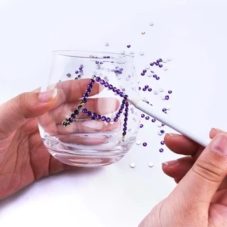 2000 ชิ ้ น 2 มิลลิเมตรหลากสีเรซิ ่ น Rhinestones Flatback สําหรับผู ้ หญิงคริสตัลประกายอะคริลิค Strass Appliques สําหรับ DIY Craft ทําอุปกรณ ์