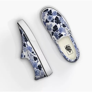 [ของแท้ ส่งฟรี จากไทย] VANS CLASSIC SLIP-ON - FLORAL BLUE/WHITE
