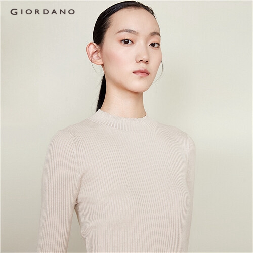 GIORDANO WOMEN Lace solid slim knitted sweater 05359679