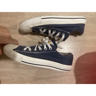 ขายรองเท้า Converse สภาพดี ไซส์37.5 ยาว24cm.