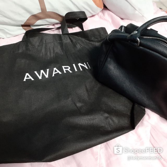 กระเป๋าสะพาย AWARIN มือ 2 สภาพดี ใช้งานน้อยมาก ราคาถูก