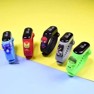 นาฬิกาข้อมือดิจิทัล สมาร์ทวอทช์ LED รูปตุ๊กตาซูเปอร์แมน ปิกาจู แฟชั่นสปอร์ต สําหรับเด็กนักเรียน