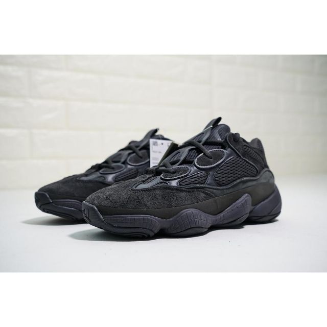 รองเท้า Yeezy Boost 500 - Black