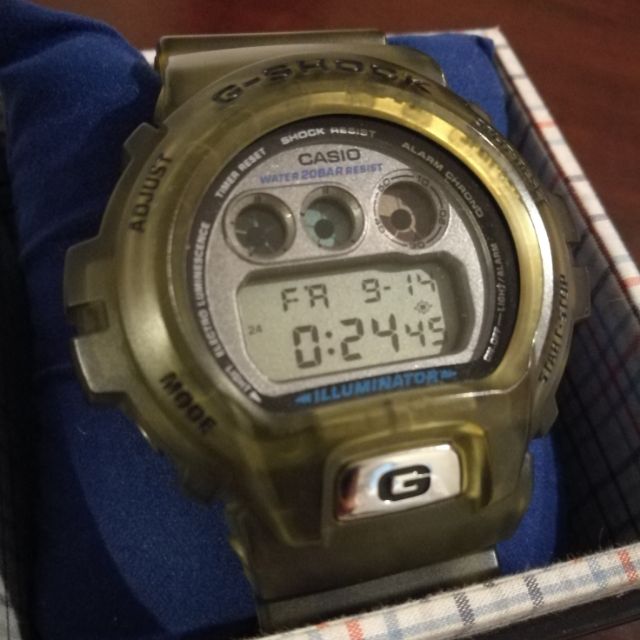 G Shock DW-6900WF limited France 98