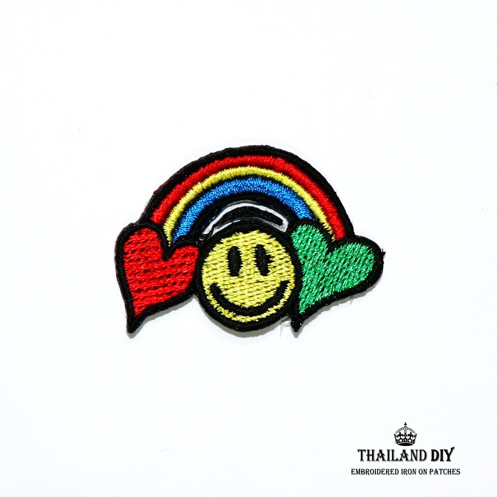 [ ตัวรีดติดเสื้อ ลาย หน้ายิ้ม สีรุ้ง การ์ตูน size s ] Rainbow Smiley Face Patch งานปัก WOP DIY ตัวรีด อาร์มติดเสื้อ หมวก