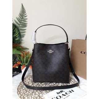 COACH TOWN BUCKET BAG IN SIGNATURE CANVAS (COACH 91512)