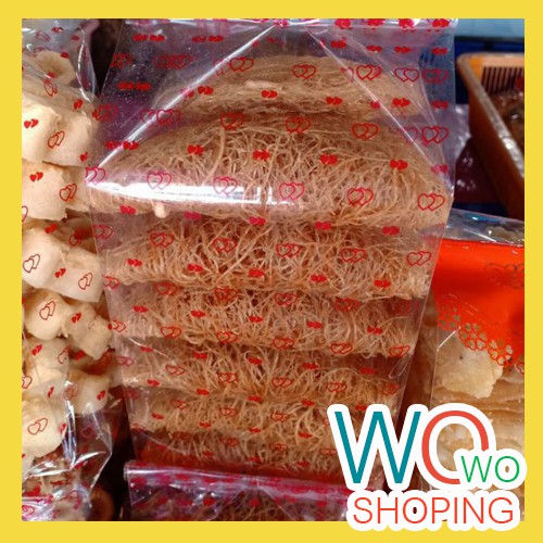 "ลากรอบ"ขนมโบราณจากกลุ่มแม่บ้านควนน้ำใส ใน ต.ละงู อ.ละงู จ.สตูล