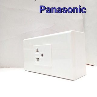 Panasonic (พานาโซนิก) ปลั๊กกราวด์ เดี่ยว หน้ากาก 2 ช่อง กลาง พร้อมบล็อกลอยติดผนัง 2 x 4 พร้อมจัดส่ง