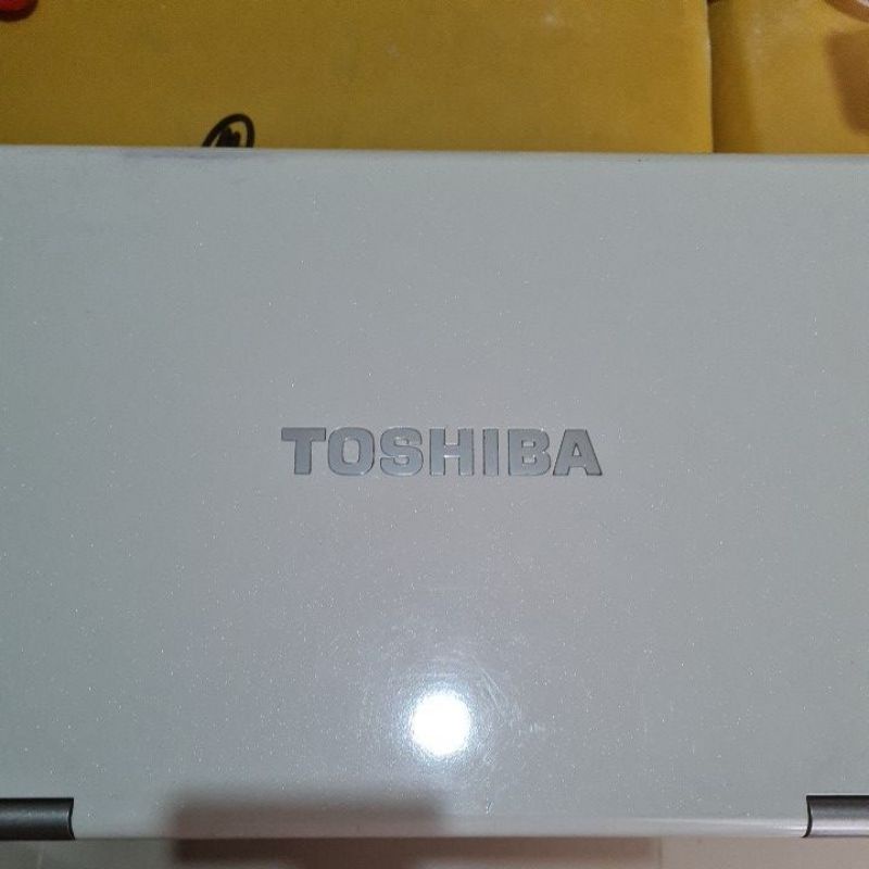 Notebook Toshiba L20 โน๊ตบุ๊ค จอใหญ่ 39นิ้ว วัดจากเส้นตะแคง 2.2 GHz จอสวย เสียงดี ลำโพงคู่ แบตเก็บไฟดี สภาพสวย อ่านก่อน