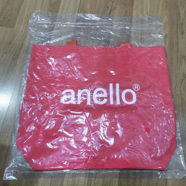 Anello tote bag ของใหม่แท้100%สีส้ม ผ้า anelloสะพายไหล่หรือถือ ชิคๆ
🔸สีส้ม 
🔸ขนาด 12.5x4.5x14 นิ้ว