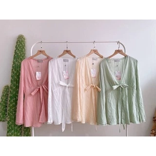 💖ARPA💖เสื้อคอวีผูกหน้าไปทะเลแต่งลูกไม้ แขนยาวผูกโบว์ตรงอก มินิเดรส ฺBaimon