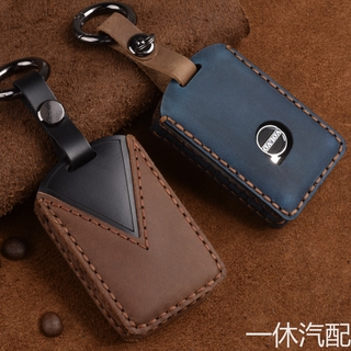 ฝาครอบกุญแจหนังเหมาะสำหรับกระเป๋าใส่กุญแจรถหัวเข็มขัดหนังวอลโว่ Crazy Horse Leather Key Cover Suitable for Volvo S60 XC40 XC90 XC60 V90 Leather Shell Buckle Car Key Bag