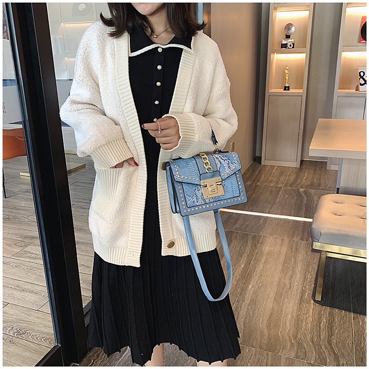 【พร้อมส่ง】ใหม่ กระเป๋าสะพายไหล่ ทรงเมสเซนเจอร์ แบบพกพา แฟชั่นสําหรับผู้หญิง 2022