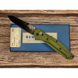 มีดพับ Benchmade รุ่น 940 สำเนาจีน ใบ CPM-S30V ทรงสไตล์ทันโตะ สวย เรียว ยาว งามสง่า โดดเด่น ด้ามอลูมิเนียมเขียว สีสดใสดี