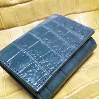 crocodile lady trifold green wallet craft.กระเป๋าสตางค์หนังจระเข้แท้