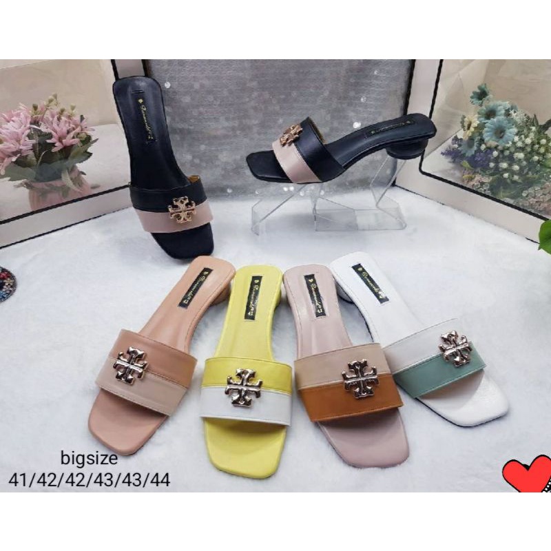 รองเท้าแฟชั่น size 36 - 44 มีไซด์เล็ก ใหญ่ Bigsize แบบสวม ทอรี่ แบบส้นกลม สูง 1 นิ้ว สีสวย น้ำหนักเบาน่ารักมากๆคะ