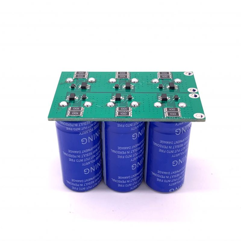 Hl 16V 20F Super Farad Capacitor 2 7V 120F เท้ายาวความถี่ ESR ต่ํา Ultracapacitor สําหรับแหล่งจ่ายไฟรถยนต์