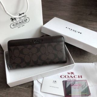 🔥ส่งฟรี💕COACH Long Wallet
กระเป๋าสตางค์ใบยาว 💕