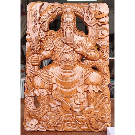 ไม้แกะสลักเทพเจ้ากวนอู (Carved wood God of Guan Yu)