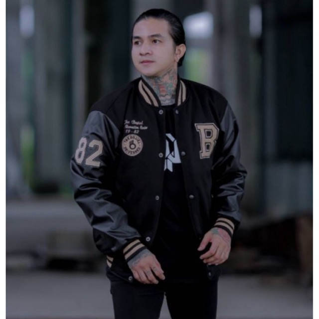 Varsity Jacket BLACK CREAM Premium Mens Varsity Jacket หนังสีดํา Nascar Varsity Baseball Jacket Vint