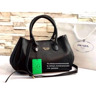 Prada สินค้าพรีเมียมกิฟ #ไม่ใช่ของปลอม  เครื่องสำอางค์ ของสมนาคุณขอบคุณลูกค้า  VIP GIFT  VIP MEMBER 💯จากเคาน์เตอร์แบรนด