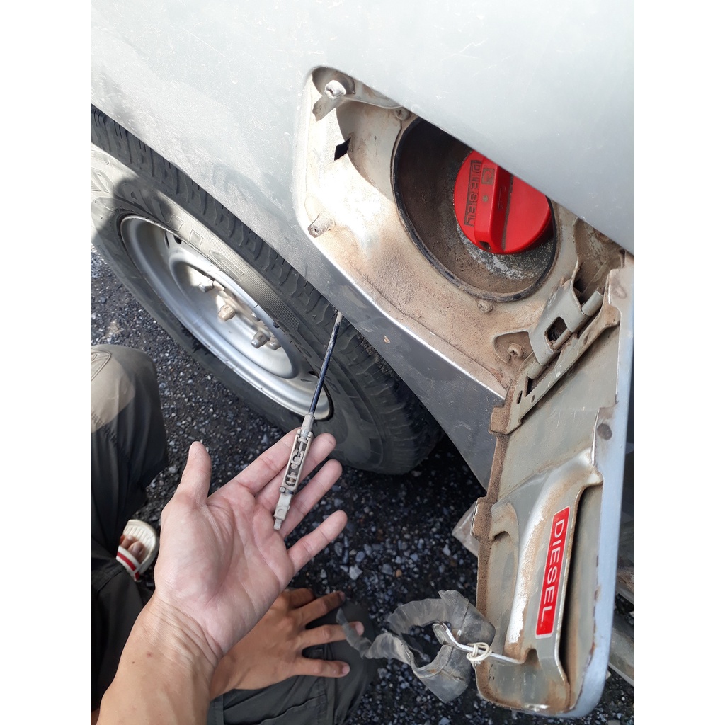 กลอน (แท้ศูนย์) + สาย (เทียบโรงงานไทย) ฝาถังน้ำมัน ฟรอนเทียร Frontie D22 สายดึงฝาถังน้ำมัน D22 Front