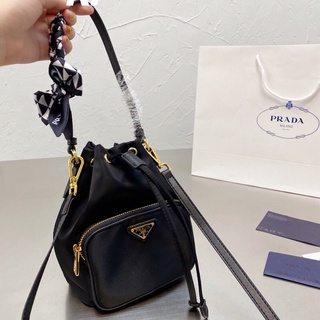 กระเป๋าแบรนด์เนม-Prada-กระเป๋าผู้หญิง/กระเป๋าถือ กระเป๋าแนวทแยง/แท้100% พร้อมส่ง ช็อตจริง [ส่งฟรี] หวาน ทันสมัย