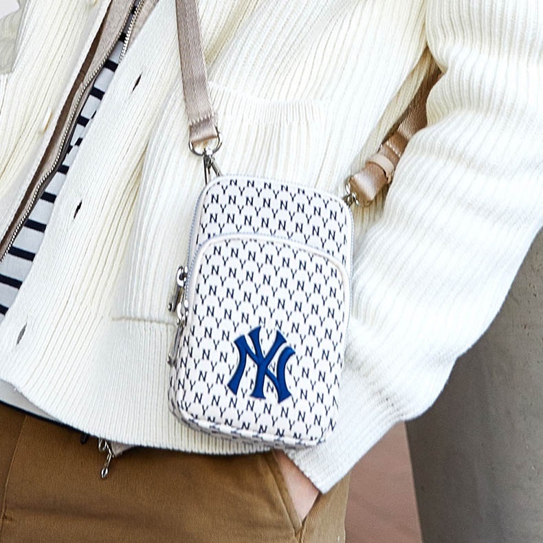 MLB Cross Bag กระเป๋าสะพายข้างรุ่นสุดฮิต กระเป๋าปักNY กระเป๋าใส่โทรศัพท์ 🌟ของแท้ 100%🌟