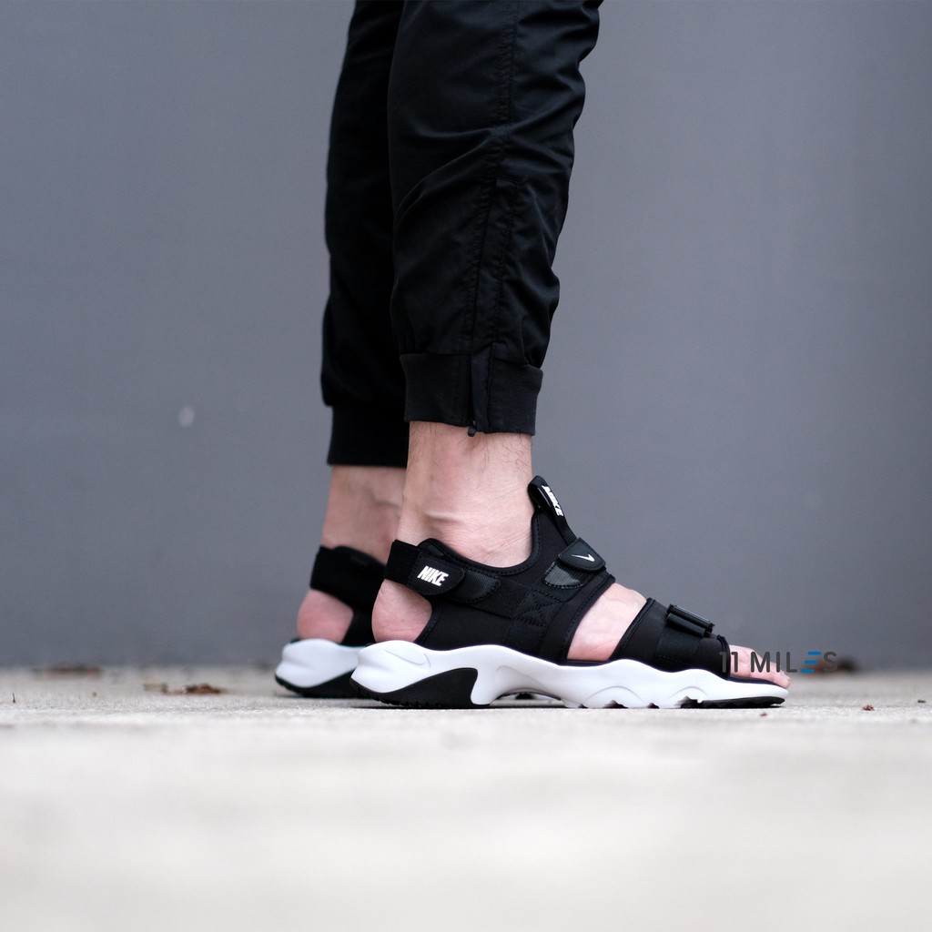 mens nike canyon