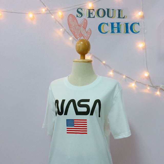 เสื้อยืดNAZA สีขาว มีลายธงชาติ USA ตรงกลาง (free size)