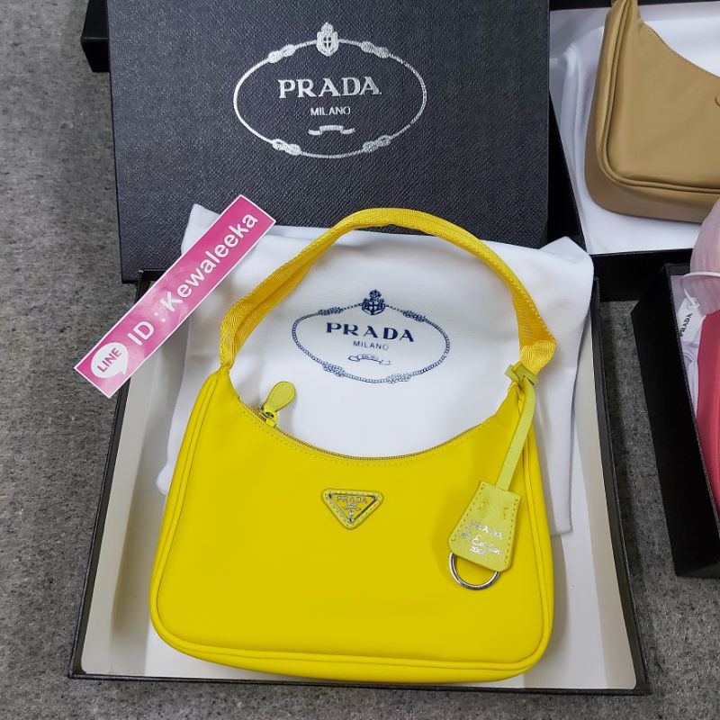 กระเป๋า Prada Hobo Yellow •• ถูกสุด ‼️