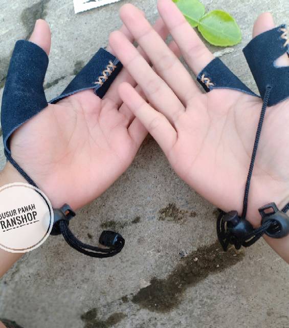 ถุงเท้า Panhan Thumbring ป้องกันมือ 1 ชุด