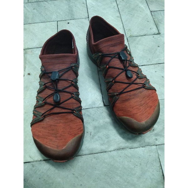 รองเท้าผ้าใบ Merrell Hyperlock