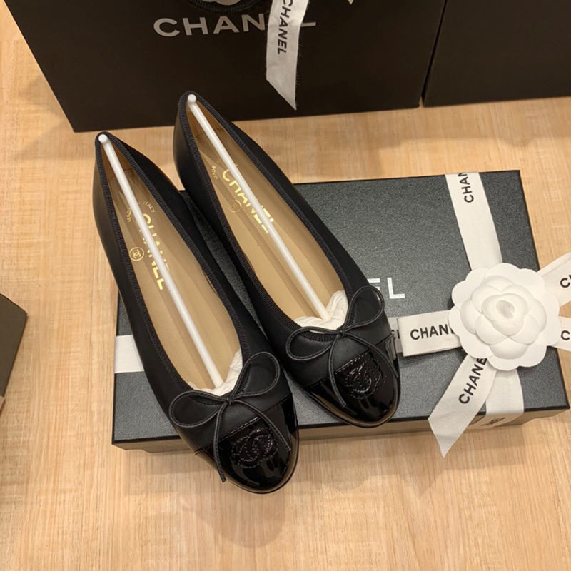 Girlfriend GIFT High-end แฟชั่นสุภาพสตรีรองเท้าแตะสบายผู้หญิงรองเท้าแบนผู้หญิงพร้อมสต็อก !