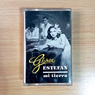 Gloria Estefan / The third studio album / Mi Tierra (1993) Cassette เทป รับประกันไม่มีอัดทับ มีเก็บเงินปลายทาง / 0824