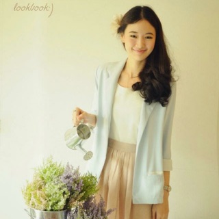 lookbook:) Peek a Boo lightblue