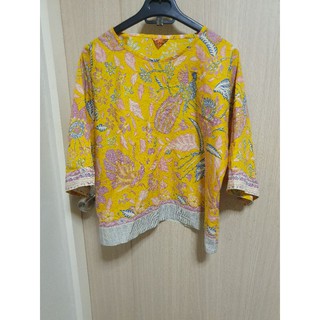 เสื้อสตรี งานผ้า Batik