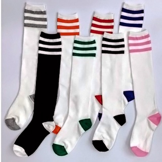 ถุงเท้ายาวผู้หญิง ลายทอมบอย 3 แถบ TOMBOY 3 LINE KNEE SOCKS L35133 - Love Green